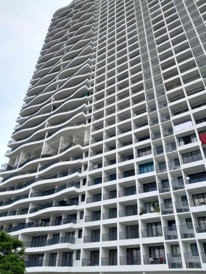 The Landmark Comfort Relax Spacious Sea View By Iz Tanjung Tokong エクステリア 写真